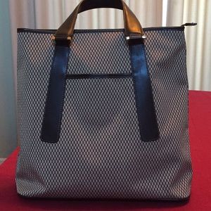 Adrienne Vittadini tote bag